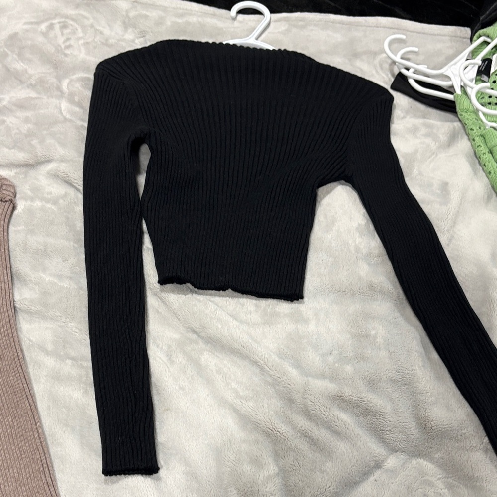 Black Ribbed Long Sleeve Top